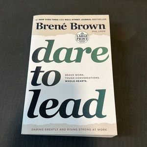 Dare to Lead - Brene Brown - Large Print